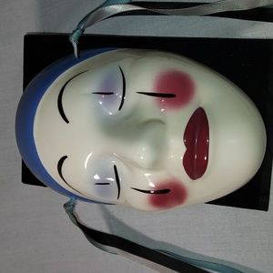 Vintage RARE Nielsen's Extraordinary Ceramics Closed Eye Face Mask Porcelain